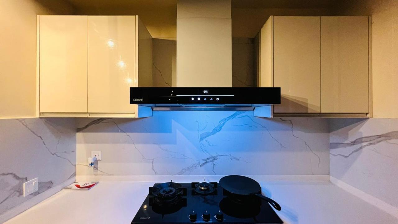 Sky Heights Luxury Apart Facing Centaurus Appartement Islamabad Buitenkant foto