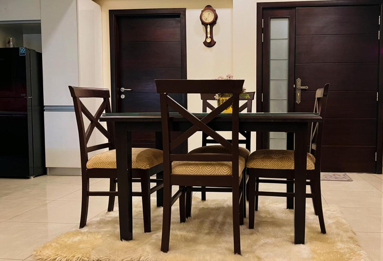 Sky Heights Luxury Apart Facing Centaurus Appartement Islamabad Buitenkant foto